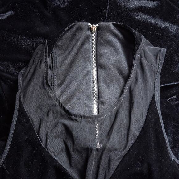 Betsy and Adam Velvet Gown Black Size 2 Artful Statement Elegant - Picture 7 of 10